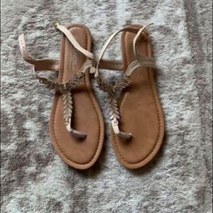TrendsUp sandals